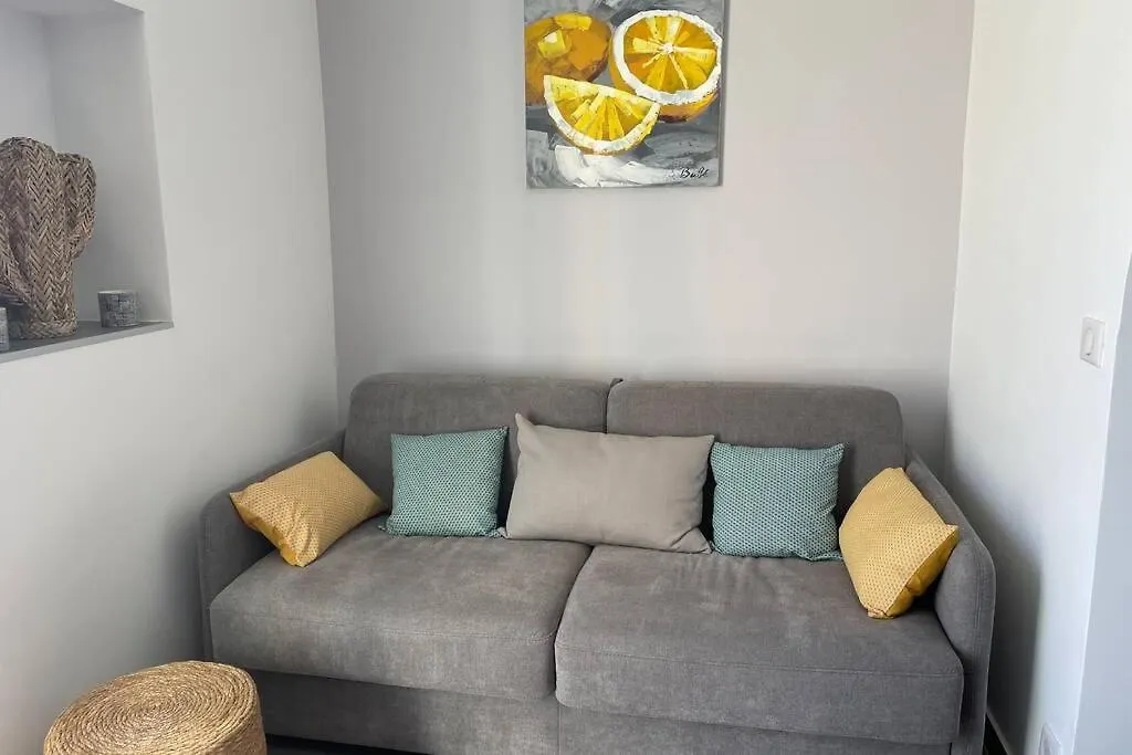 Menton 3 Pieces Vue Mer Bord De Plage Hyper Centre 0*,  法国